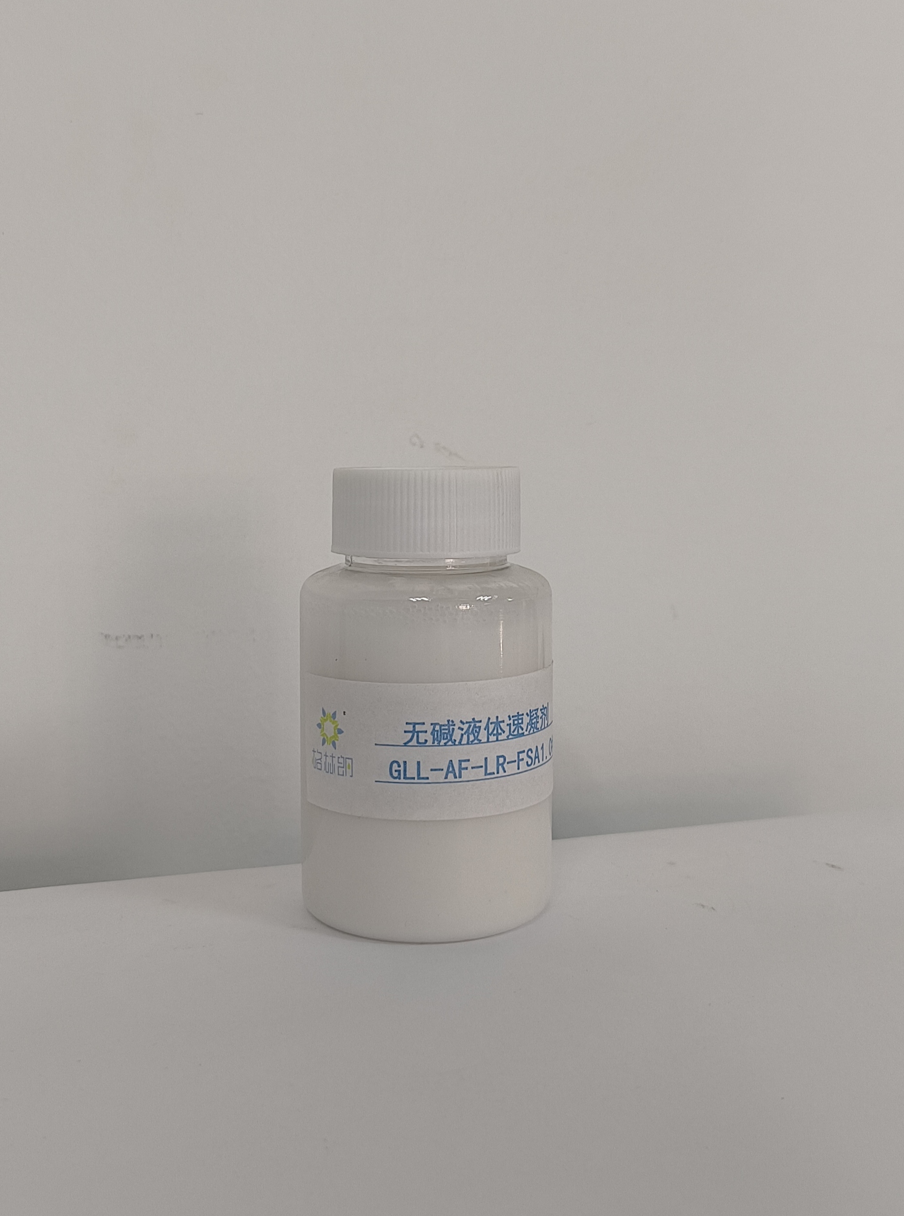 无碱液体速凝剂